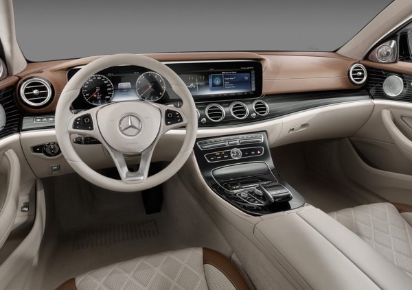 Mercedes Classe E - Interni